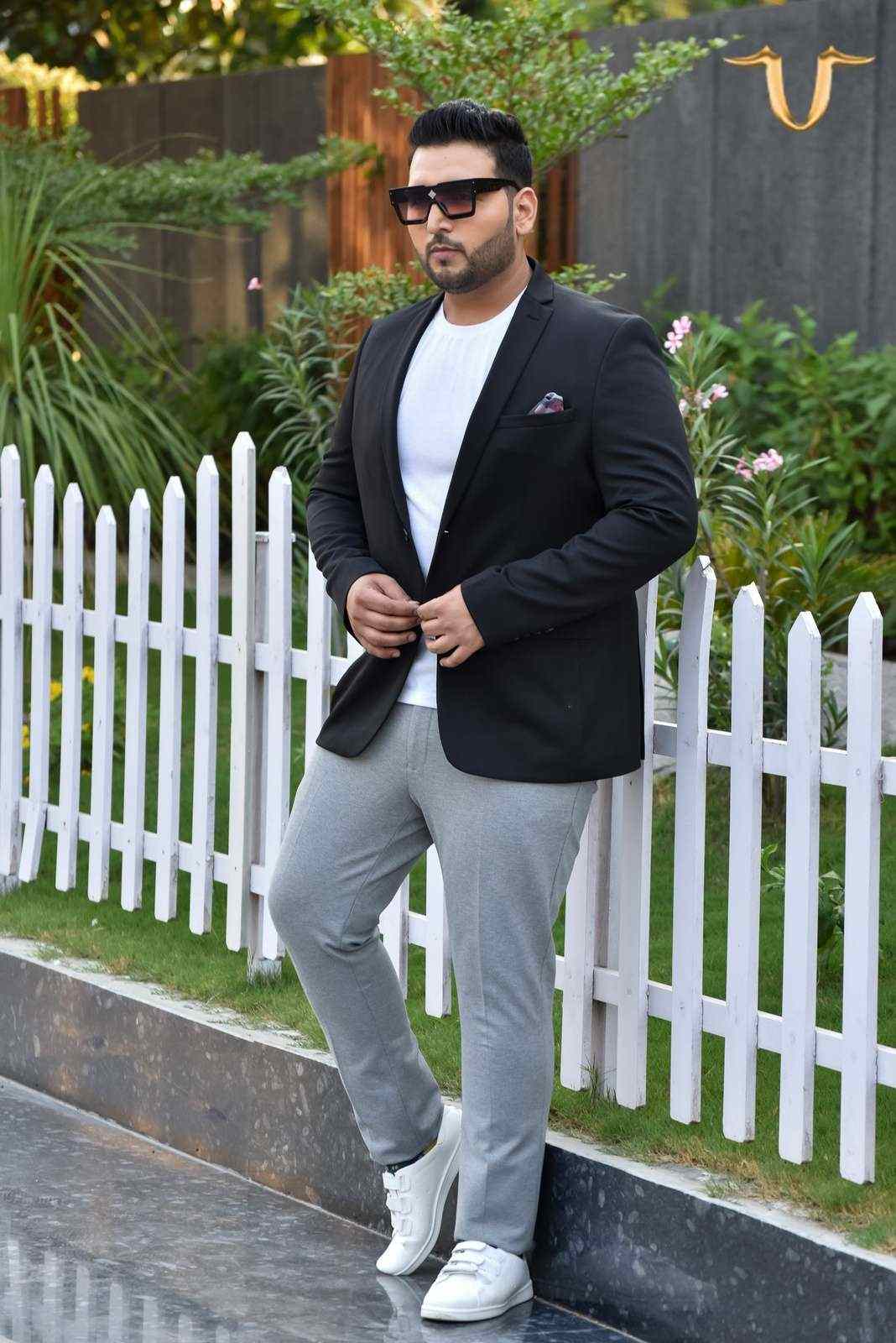 Black Stretchable Knitted Blazer house-of-united