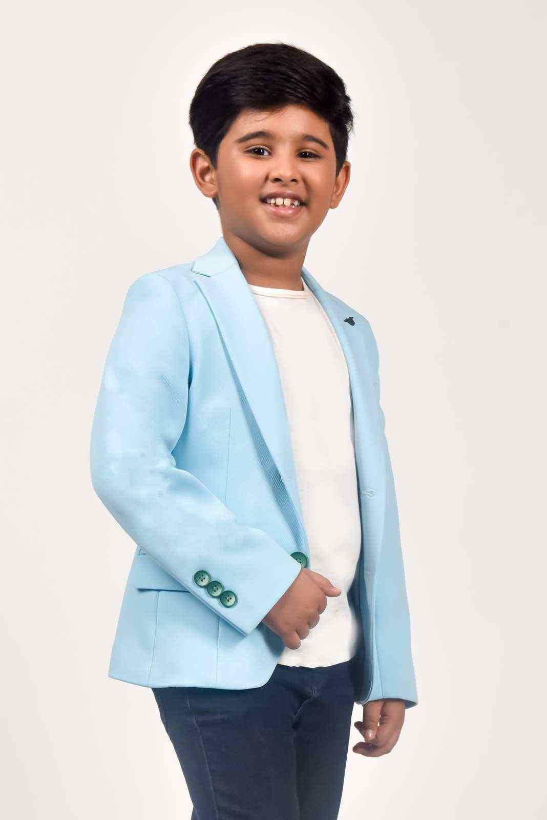 Sky Knitted Blazer for Leisure Occasions