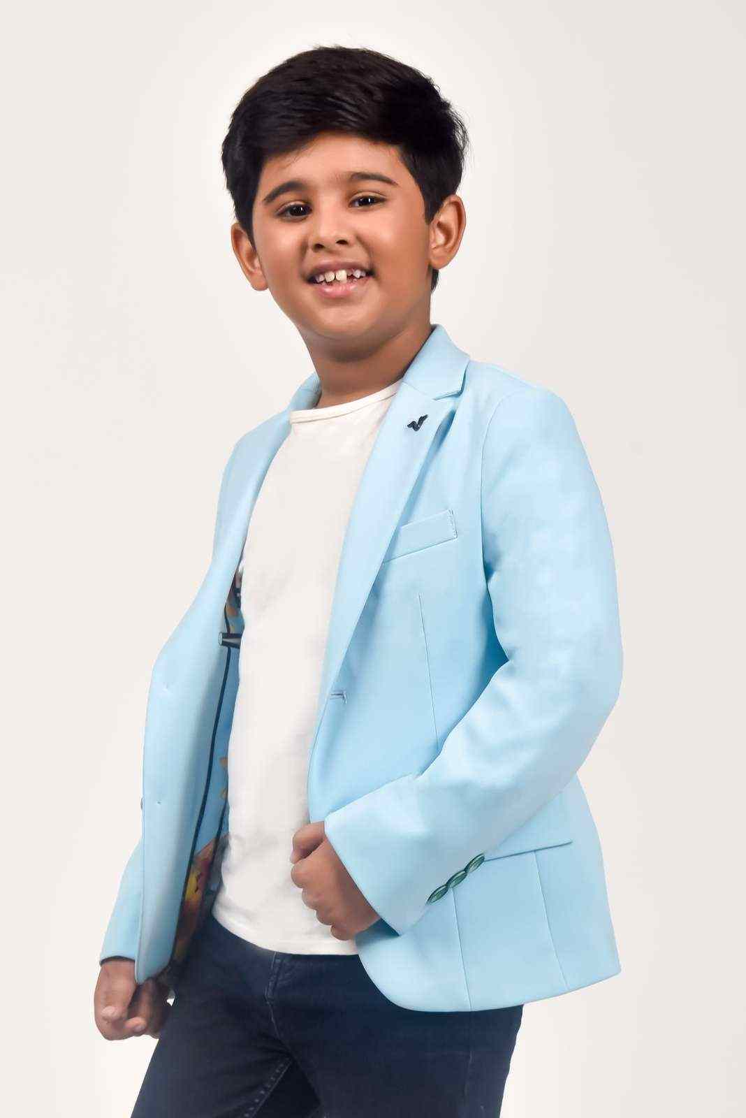 Sky Knitted Blazer for Leisure Occasions
